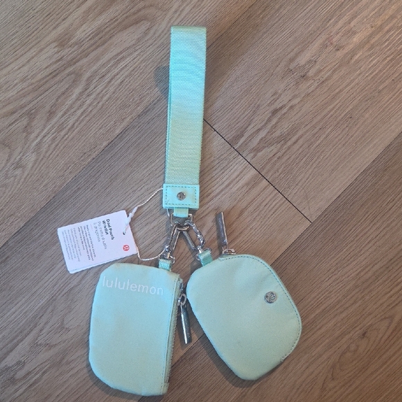 Handbags - Lululemon Mint Green Wristlet Set